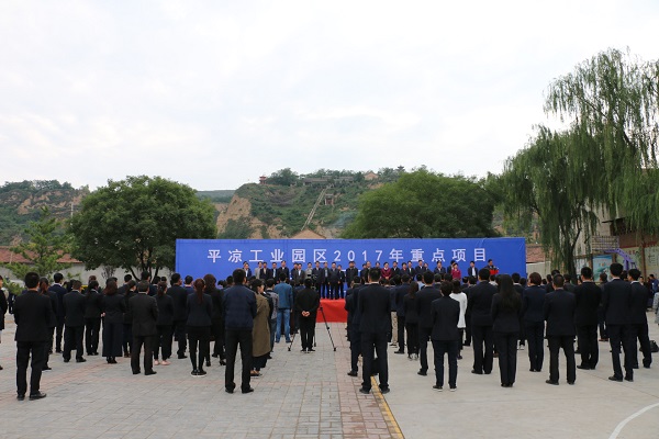 市委副書記、市長王奮彥帶隊(duì)觀摩督查公司項(xiàng)目建設(shè)工作(圖3)